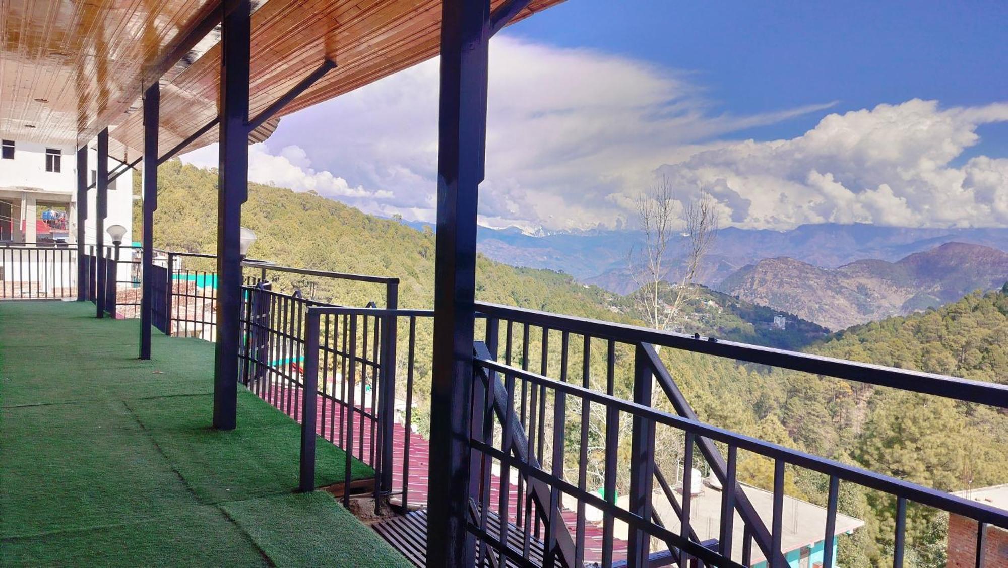 Baikunth Homes Dalhousie Exterior photo