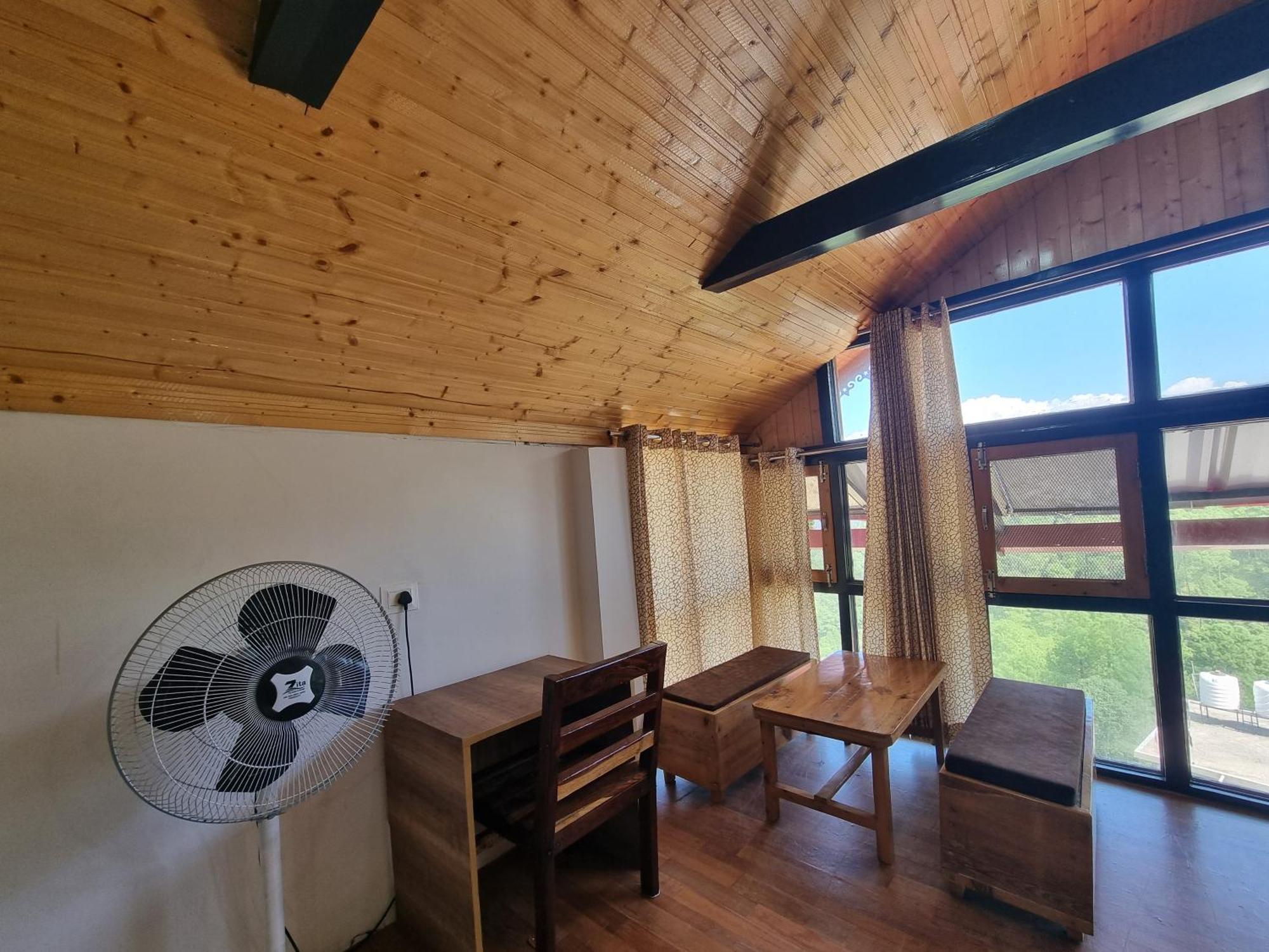 Baikunth Homes Dalhousie Exterior photo